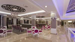 Serenis Hotel