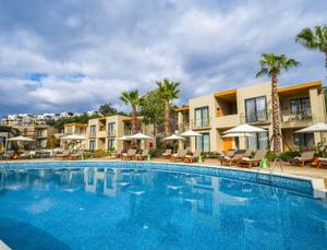 Helis Suites