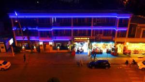 More Hotel