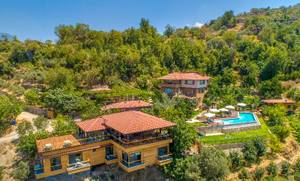 AVENA MOUNTAIN HOTEL