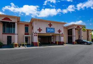 Rodeway Inn & Suites East