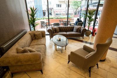 Bloom Hotel