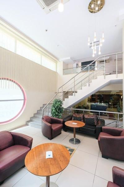 Siyav Otel