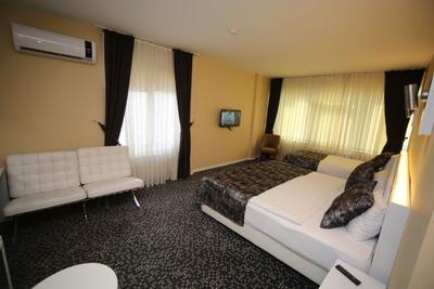 Grand Nora Hotel