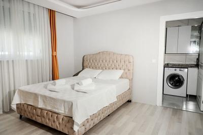 Adam Apart Hotel