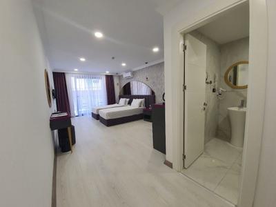 Karikatur Bi Hotel