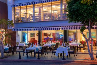 Quattro City Seaport Hotel