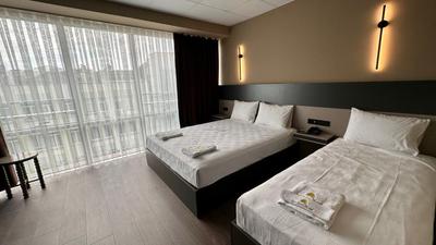 Esse Joven Hotel