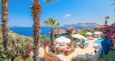 Amphora Hotel