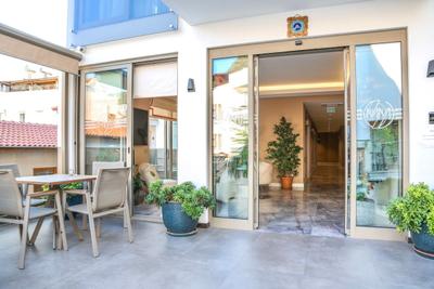 Muhtar Hotel