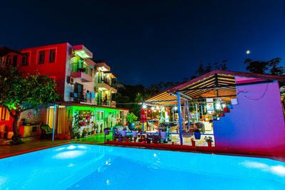 Tuthaliya Otel