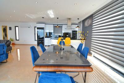 Villa Phantom