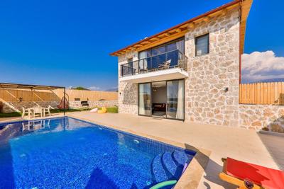 Villa Mayıs