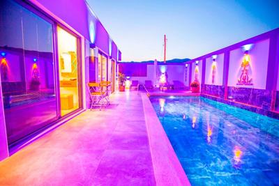 Villa Pink