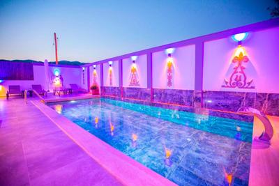 Villa Pink