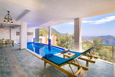 Villa Spring
