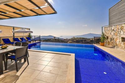 Villa Tan