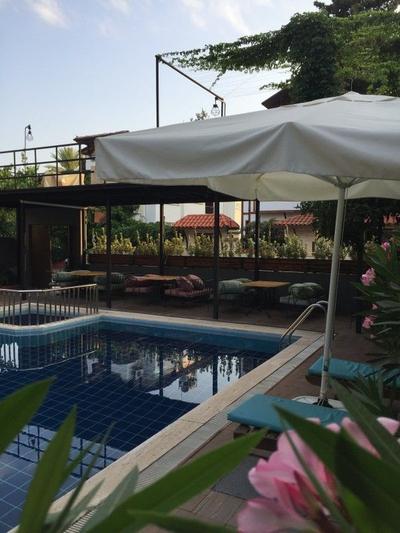 Derin Luxury