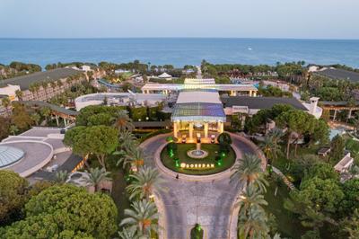 Dobedan World Palace Hotel