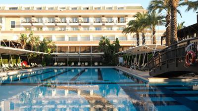 Crystal De Luxe Resort & Spa Hotel