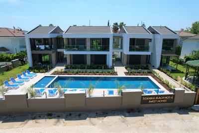 Istanbul Beach Sweet Home