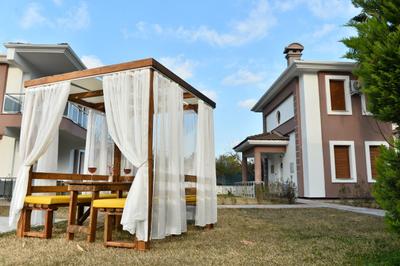 Pak Family Villas