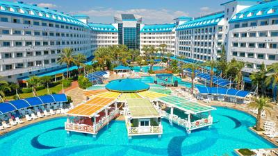 Crystal Admiral Resort Suites & Spa Hotel