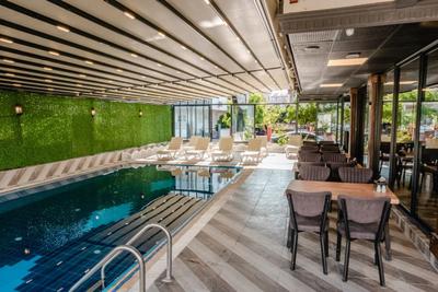 Orange Owl Hotel