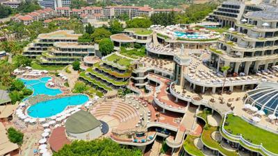 Crystal Sunrise Queen Luxury Resort & Spa