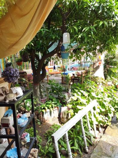 Side Tuana Garden Home