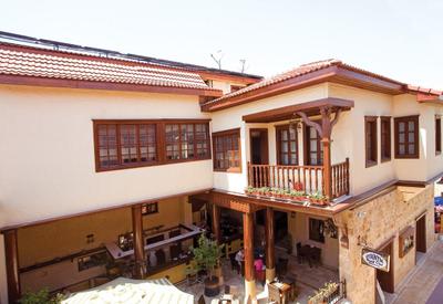 Cicerone Lodge Hotel