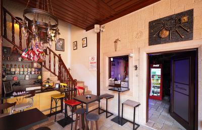 Cicerone Lodge Hotel