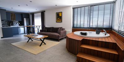 Eluxio Suite Hotel