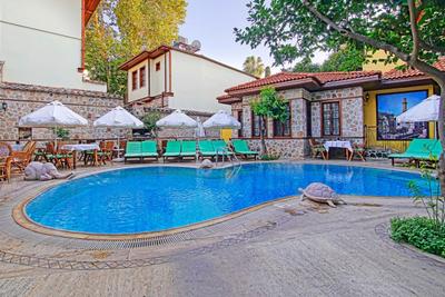 La Paloma Hotel