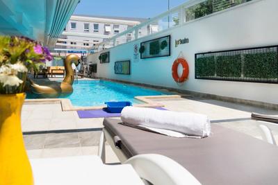 Let'stay Hotel