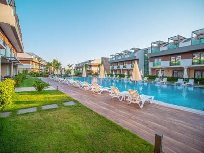 Veranda Suites