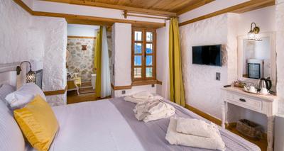 Pier House Hotel