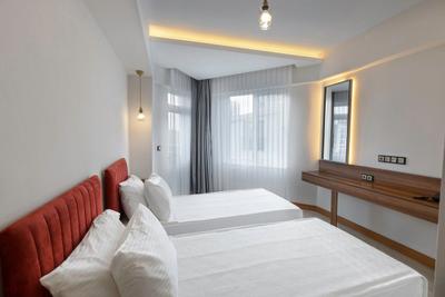 Theluna Suite Hotel