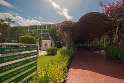Venezia Palace Deluxe Resort Hotel