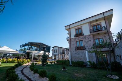 Cunda Baradiel Hotel