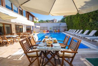 Cunda Giritlioglu Otel - +12 Adult Only