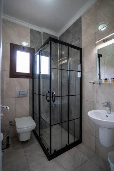 Cunda Zeyna Otel