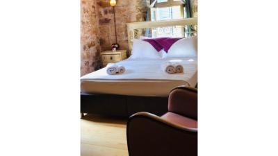 Pita Hotel
