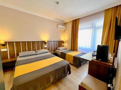 Cord Hotel & Resort