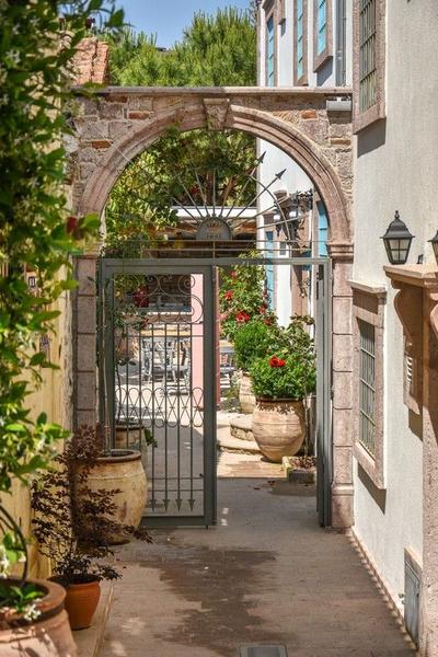Lunaria Guest House