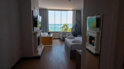 Lake Life Hotel