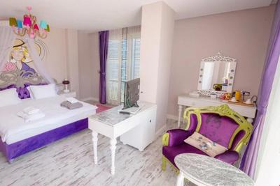 Limnades Hotel
