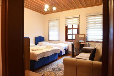 Öz Butik Otel Myrleia Antik Kent