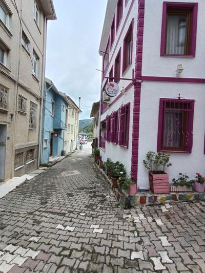 Tirilye Nar Çiçeği Butik Otel