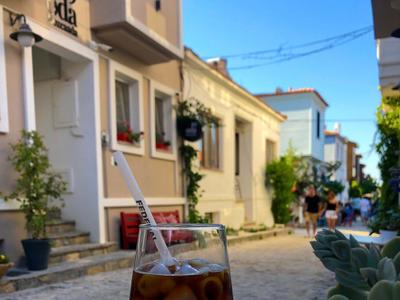 19 Oda Bozcaada - (Yetişkin Oteli + 15)